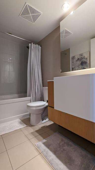 Lovely 2 Bed Condo In Downtown Toronto Eksteriør billede